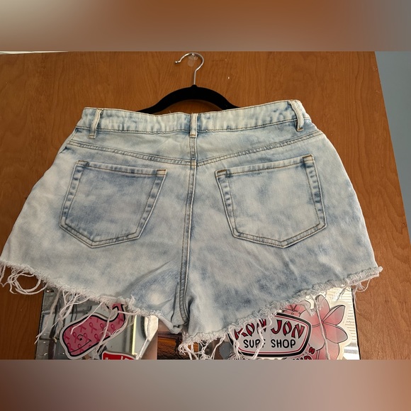 Pacsun Jean Shorts - Picture 3 of 3
